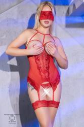 Sexy guepiere set 4 pcs. with stockings. Red