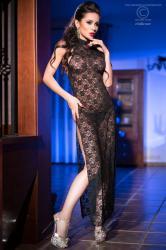 CHILIROSE: negligee with lace slits. Black.