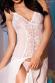 CHILIROSE: abito in chiffon con inserti in pizzo. Bianco.