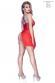Babydoll rosso in tulle e pizzo con spalline incrociate.