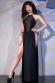 Abito lungo con ampi spacchi laterali ed inserto frontale in tulle.