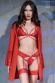 Completo intimo 2 pezzi in pizzo con giarrettiere incorporate. Rosso