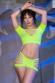 Top e shorts con intagli. Verde acceso