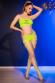 Top e pantaloncini con intagli. Verde neon